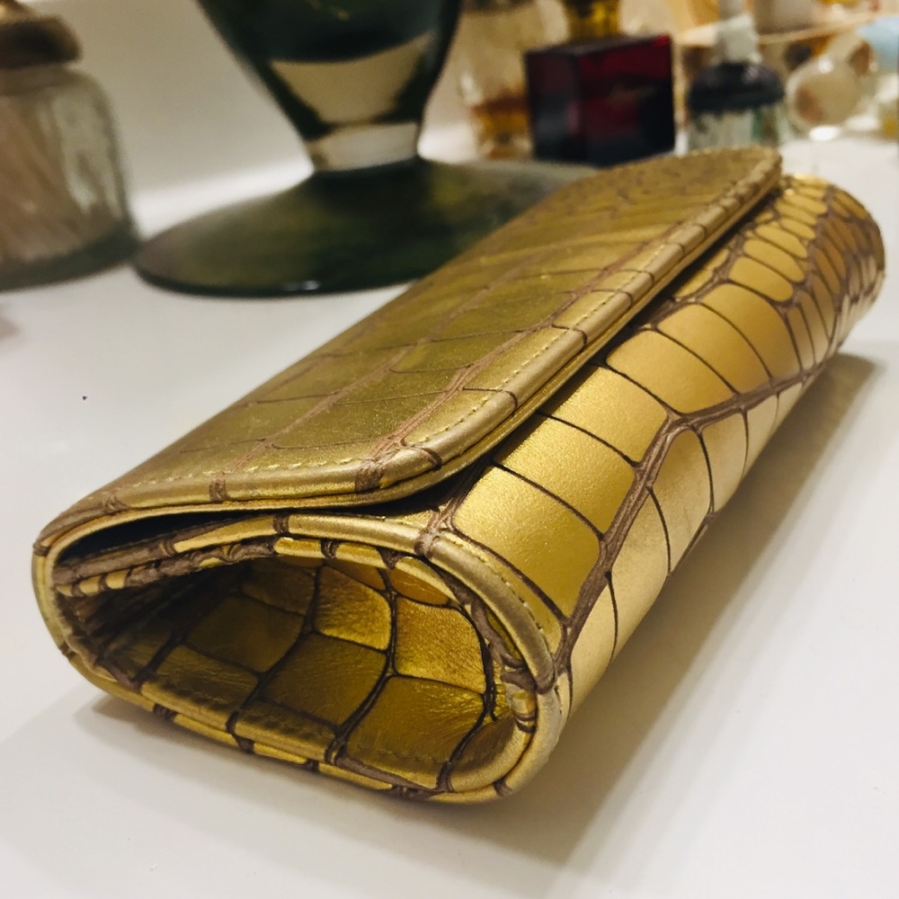 Carlos Falchi Crocodile Fatto a Mano Gold Clutch - Picture 3 of 8